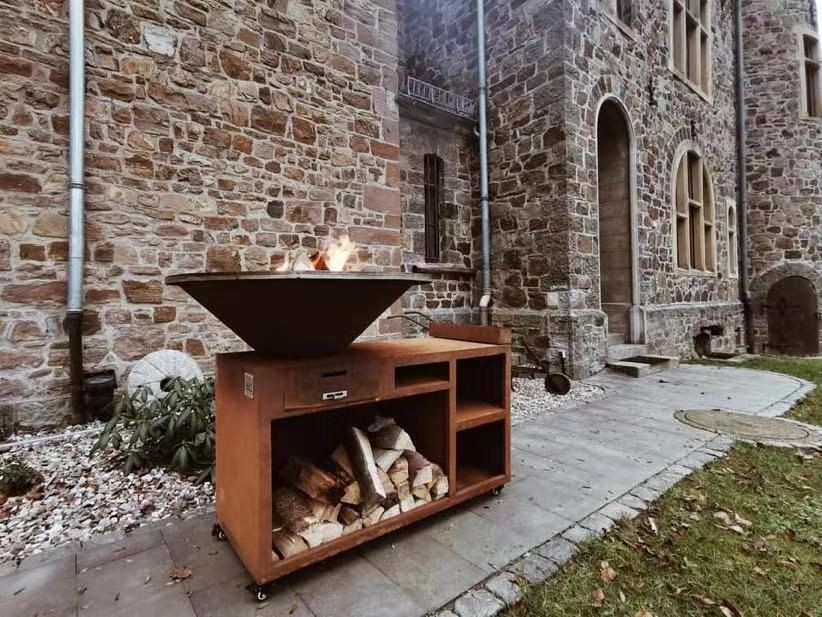 BBQ GRILLS (4)(7) BBQ GRILLS (4)(7)