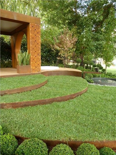 Trädgårdskant i metall i stål gräsmatta