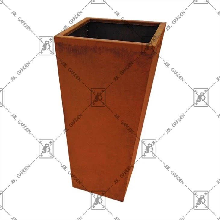 Utomhuskrukor i metall