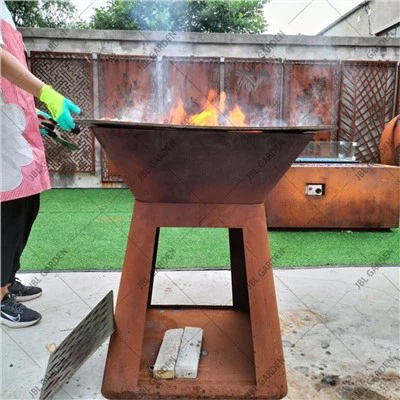 Träkol Vedeldning Corten Stål Metall BBQ Grill