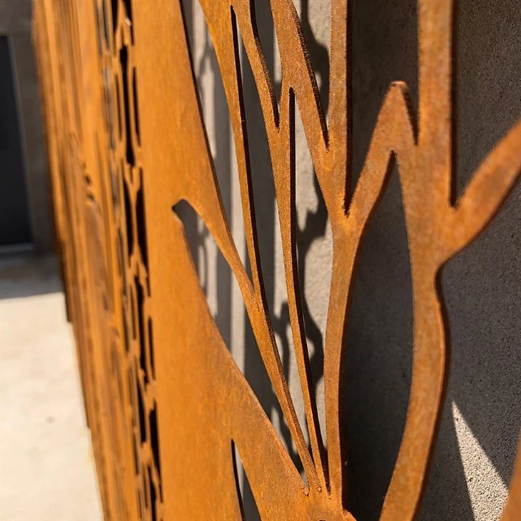 Garden Privacy Divider Screen